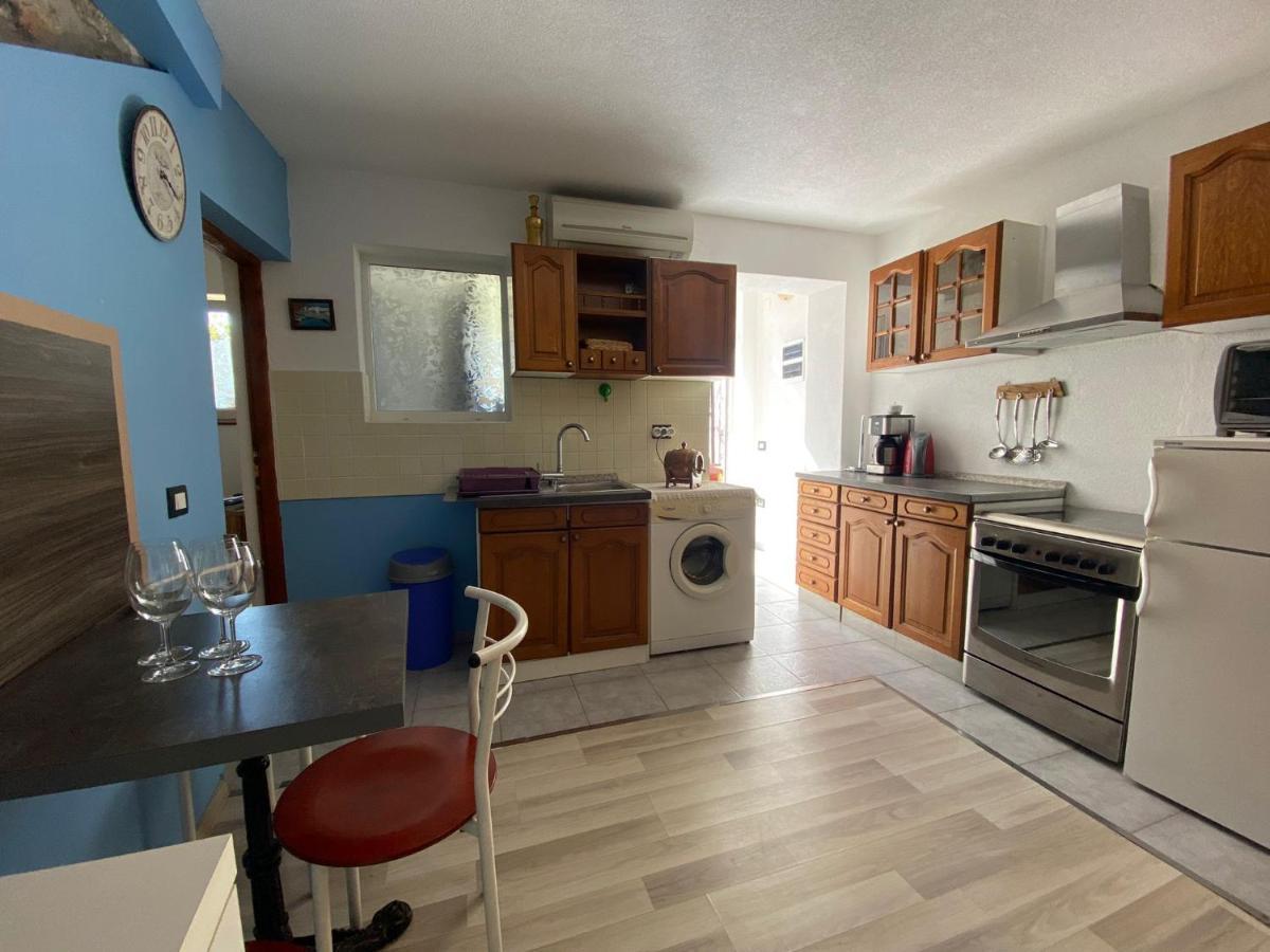Studio Apartment Elsa Galižana Buitenkant foto