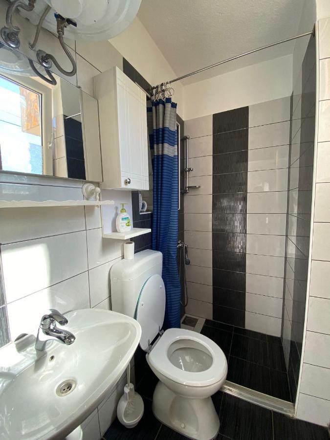 Studio Apartment Elsa Galižana Buitenkant foto
