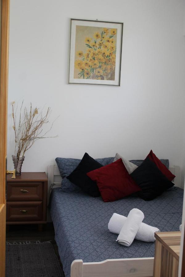 Studio Apartment Elsa Galižana Buitenkant foto